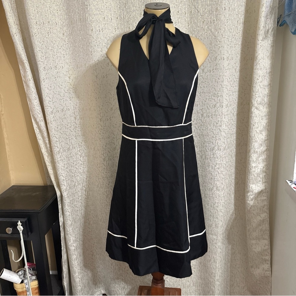 Jacob Black Silk Sleeveless Dress w/ contrasting white trim, Size 8